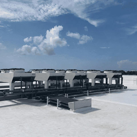 Rooftop Air-Cooled Condensers Supporting Precision Cooling